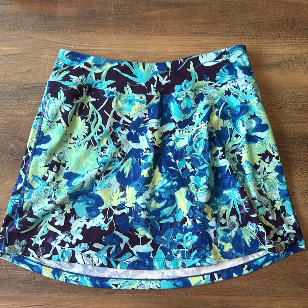 TITLE NINE Aqua Floral Dream Swing Skort | Skirt Size Medium